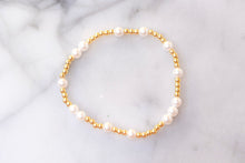 Load image into Gallery viewer, Solena Pearl Bracelet
