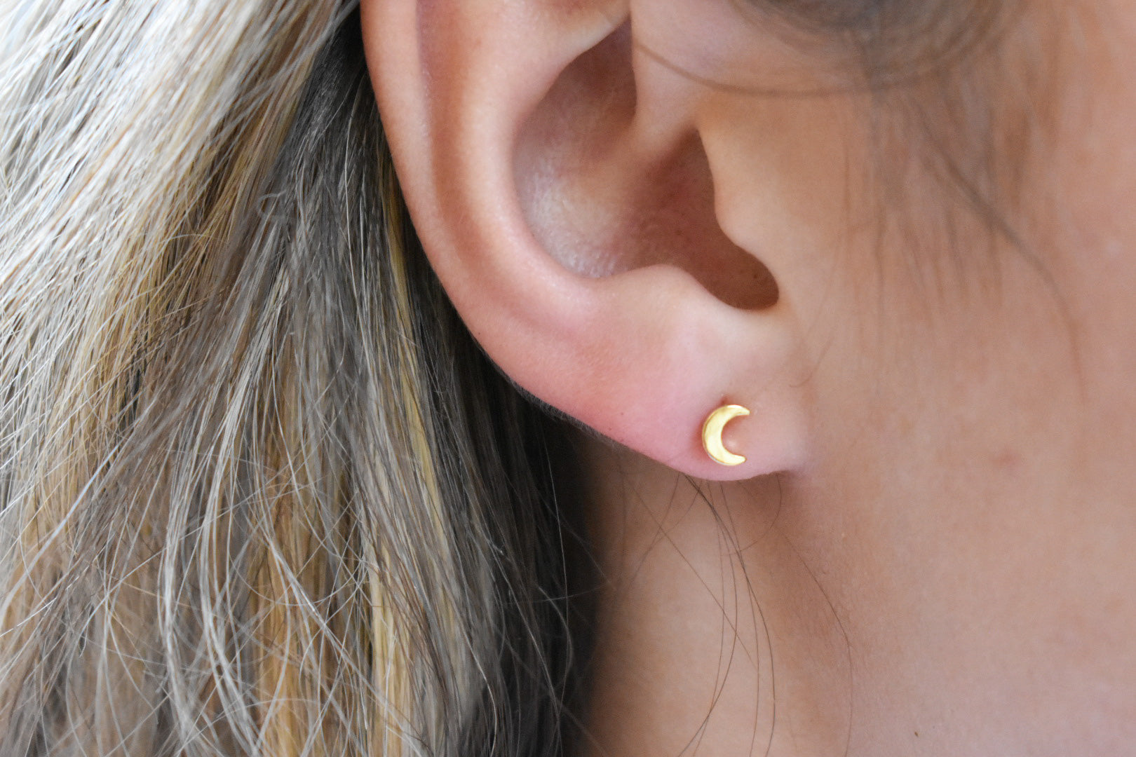 Moon Studs