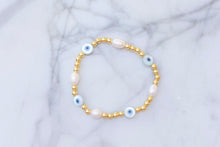 Load image into Gallery viewer, Bright Eye Bracelet
