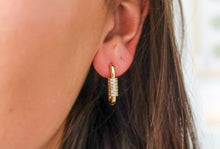 Load image into Gallery viewer, Link up earrings
