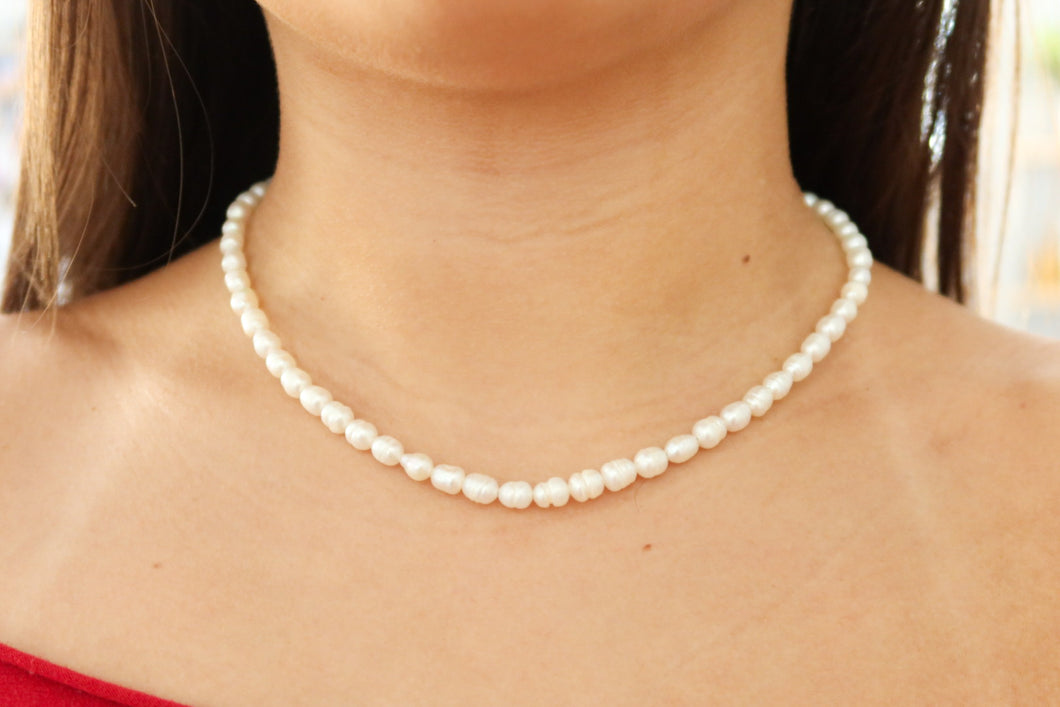 Pearly necklace