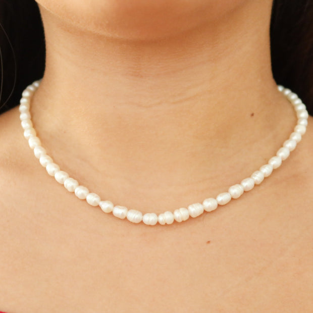 Pearly necklace