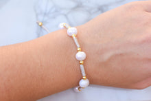Load image into Gallery viewer, Ivory Pearl Bracelet
