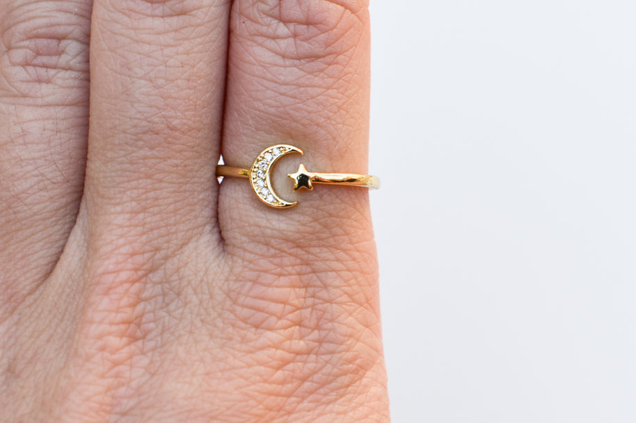 Moonbeam Ring