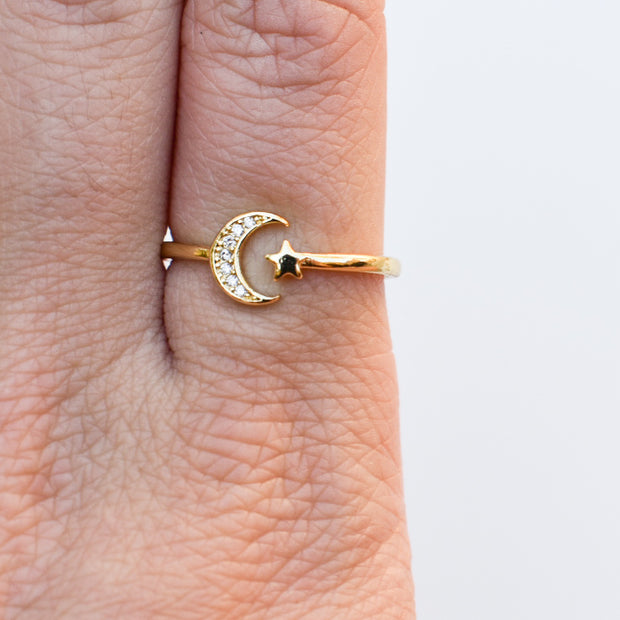 Moonbeam Ring