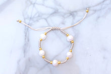 Load image into Gallery viewer, Ivory Pearl Bracelet
