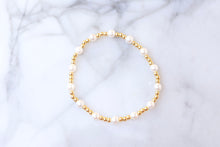 Load image into Gallery viewer, Elara Pearl Bracelet
