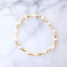 Elara Pearl Bracelet