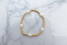 Load image into Gallery viewer, Pearly bracelet
