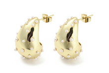 Load image into Gallery viewer, Charlotte earrings
