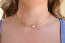 Load image into Gallery viewer, Simple Pearl Choker
