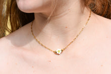 Load image into Gallery viewer, Smiley Flower Link Choker

