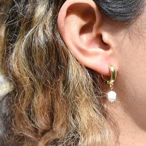 Chunky Gold Pearl Huggies