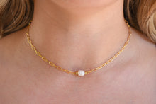 Load image into Gallery viewer, Simple Pearl Choker

