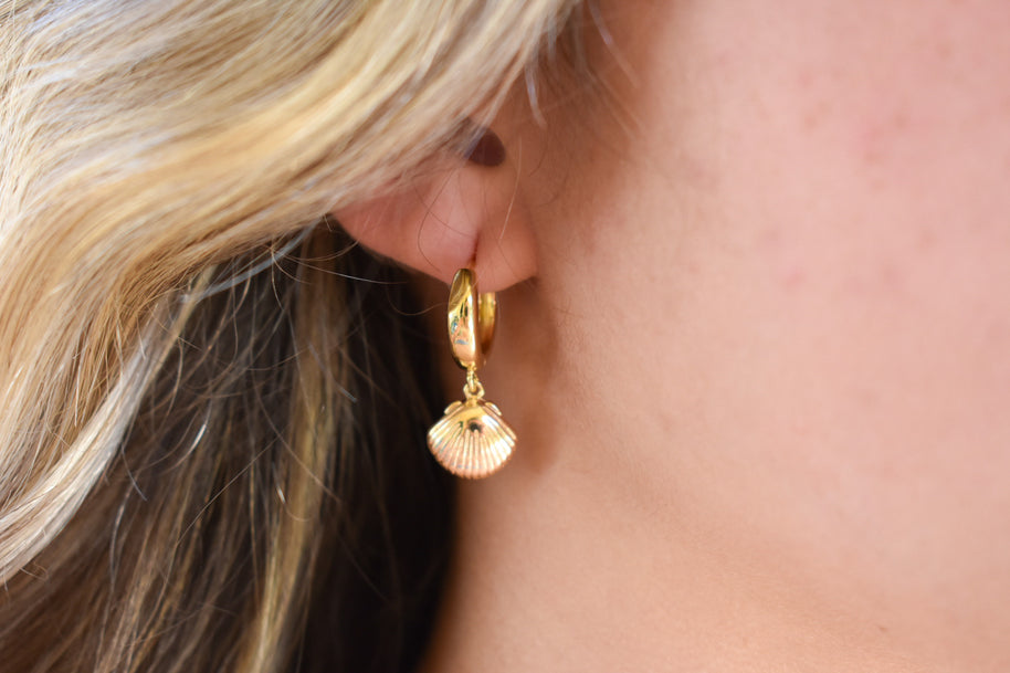 Chunky Gold Seashell Huggies