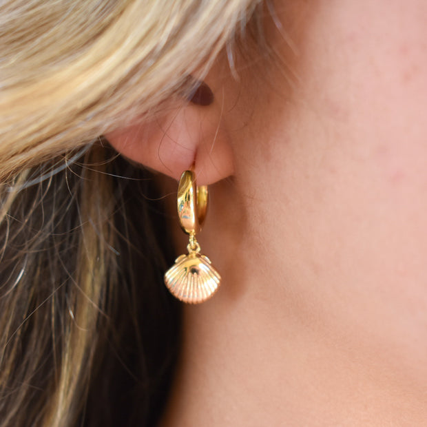 Chunky Gold Seashell Huggies